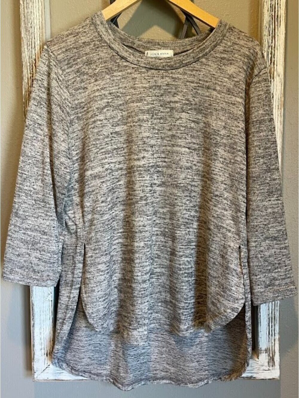 Jon & Anna Heather Gray Marled Knit Top | 3/4 Sleeve | Hi-Low Hem | Large
